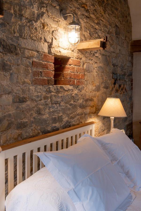 Bed and Breakfast The Barn At Amberwell Ditcheat Экстерьер фото